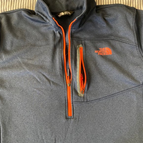 The North Face Quarter Zip (1/4 Zip) - Picture 1 of 5